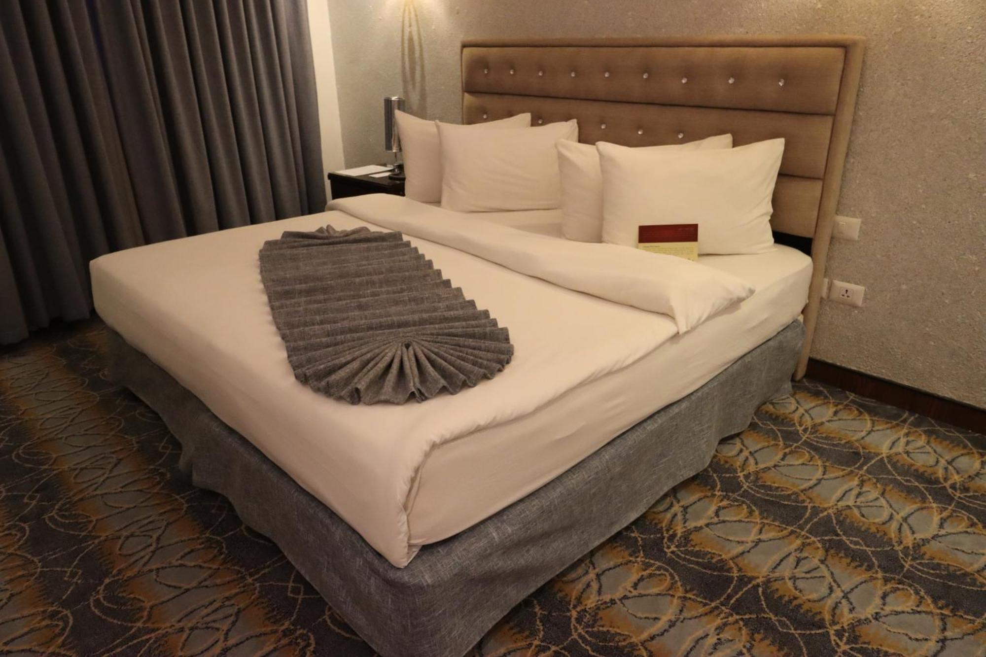 Larsa Hotel Амман Экстерьер фото